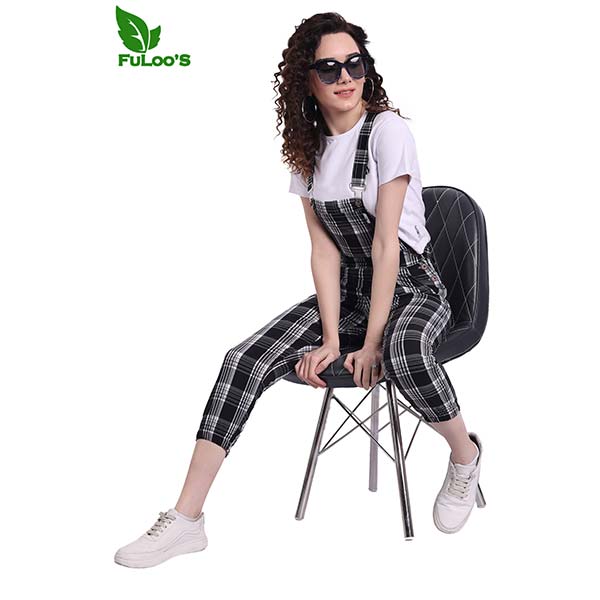 FuLoo Black Check Rockey Pant in Cotton with Tshirt for Women
